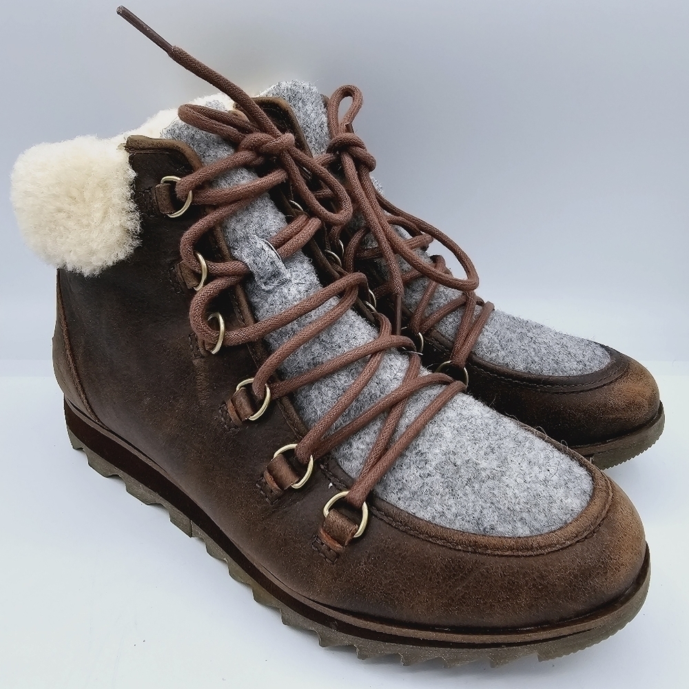 SOREL Women Harlow Lace Cozy Boots